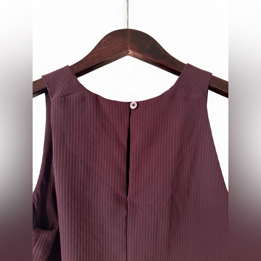 SOLD - Aritzia Babaton | Fine Japanese Fabric Blouse | Eggplant | Size XXS - Picture 5 of 7